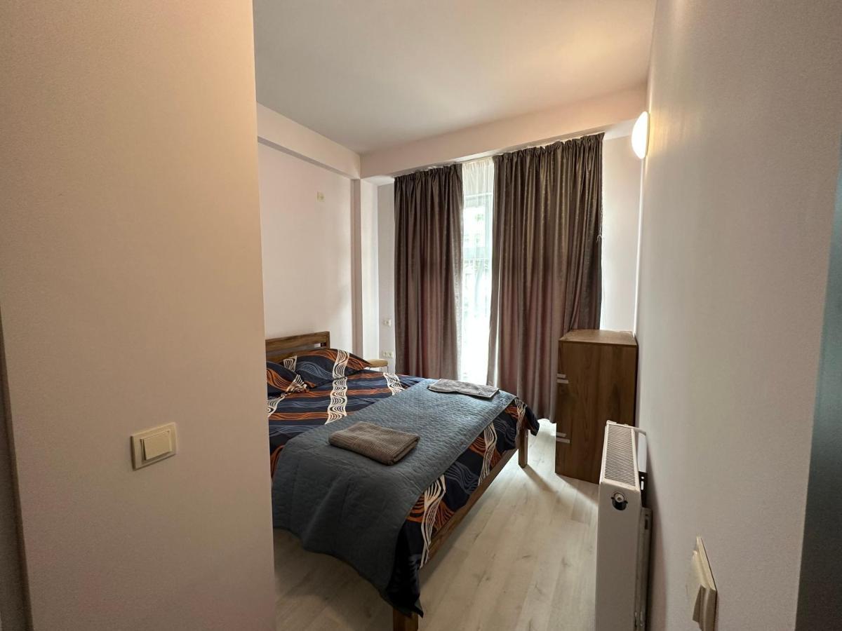 Cozy With Terrace In Quite Neighborhood Apartment Tbilisi